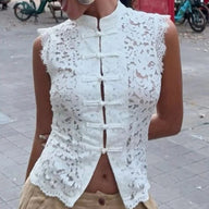 Odette Αμάνικο τοπ με δαντέλα