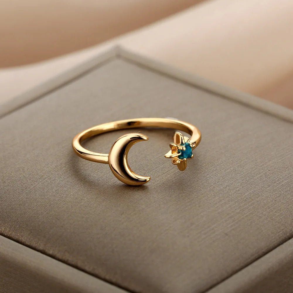 ZEYA - Sofia Moon and Star Ring