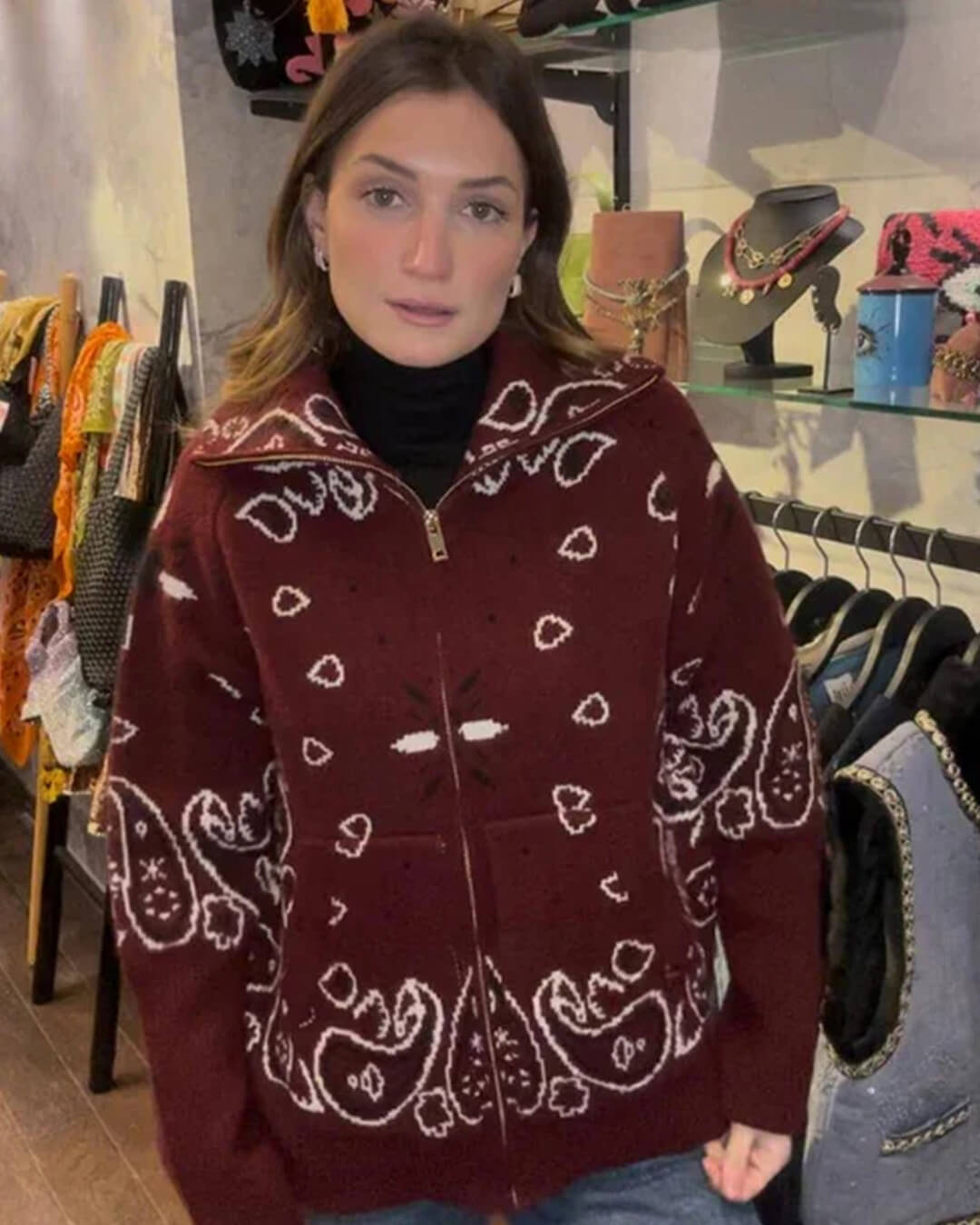Stacey Paisley Strick-Cardigan